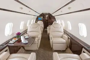 simply-dominican-challenger-300-private-jet-8